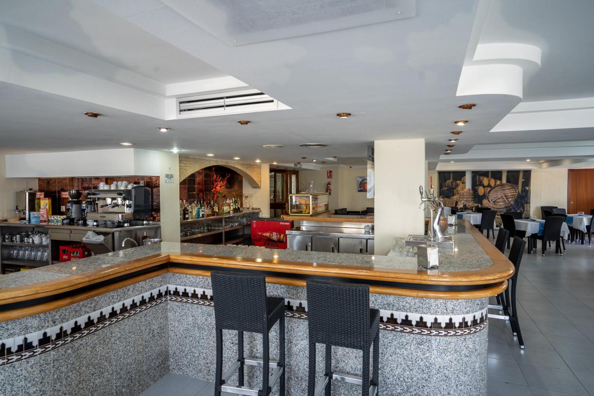 Hotel Balneario De Chiclana Чиклана-де-ла-Фронтера Екстер'єр фото