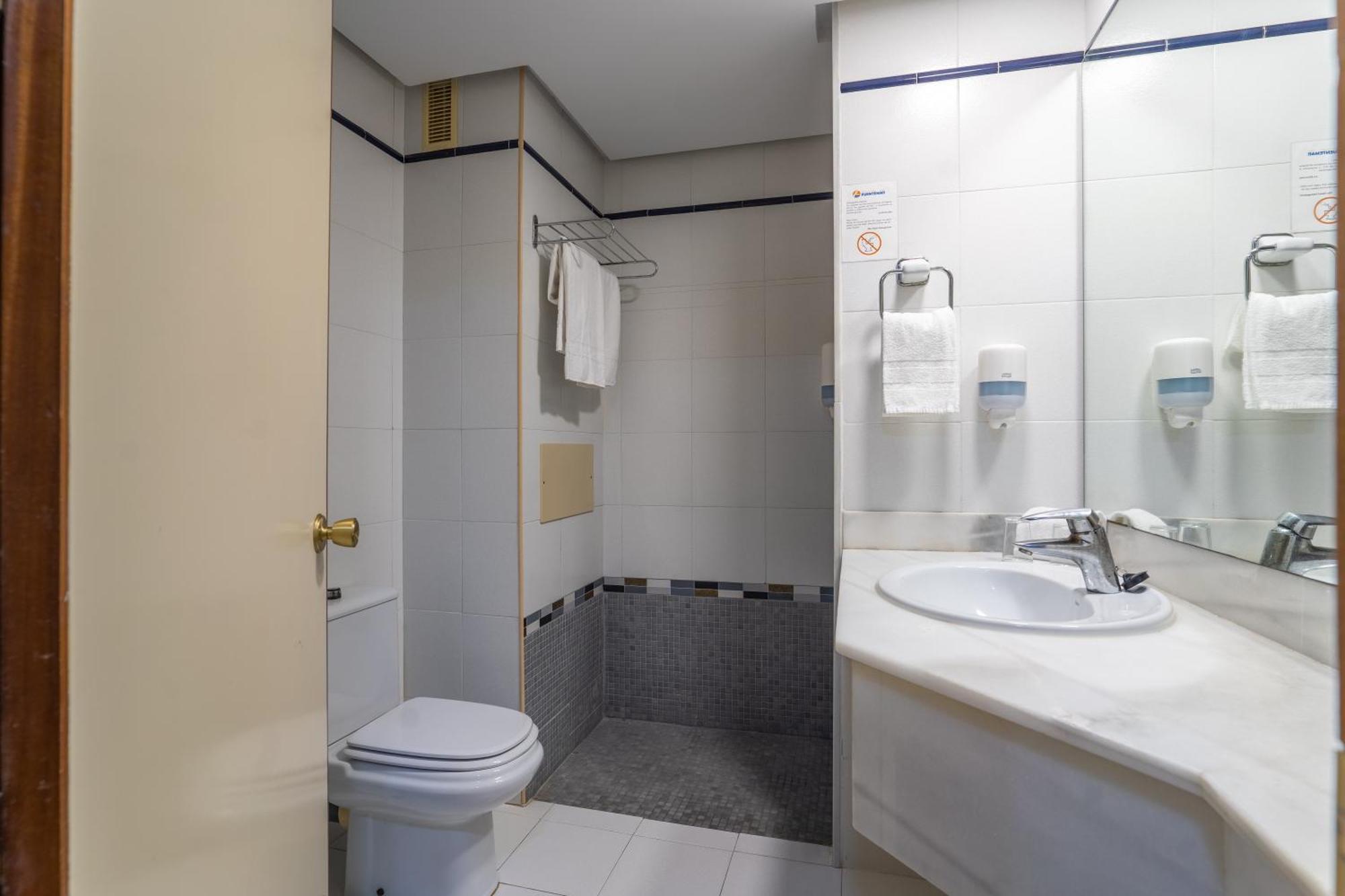 Hotel Balneario De Chiclana Чиклана-де-ла-Фронтера Екстер'єр фото